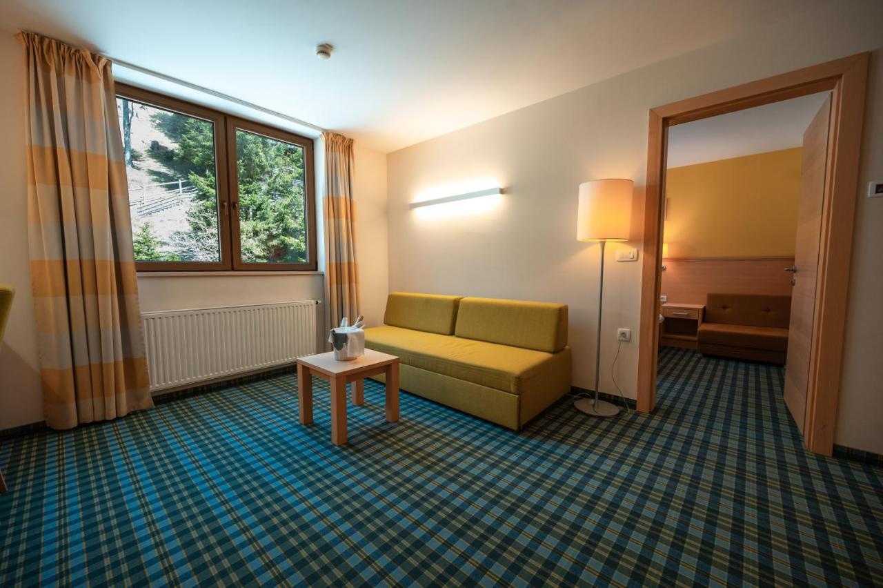 מוזירייה Wellness Hotel Montis מראה חיצוני תמונה