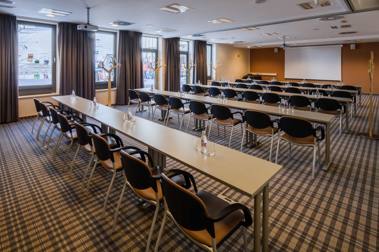 מוזירייה Wellness Hotel Montis מראה חיצוני תמונה