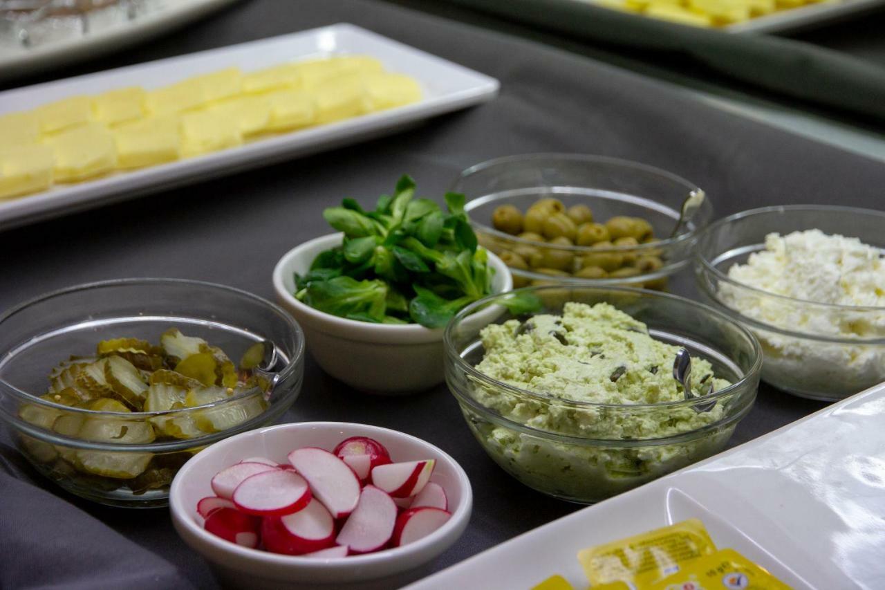 מוזירייה Wellness Hotel Montis מראה חיצוני תמונה